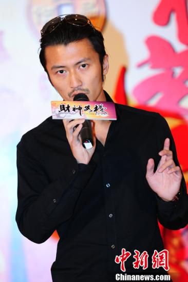 谢霆锋曾因艳照门事件冷落张柏芝-柏芝哭诉艳照曝光遭霆锋冷落