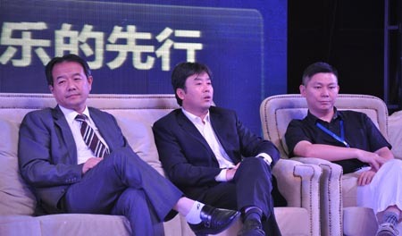 中间为志邦橱柜孙志勇 中间为志邦橱柜孙志勇